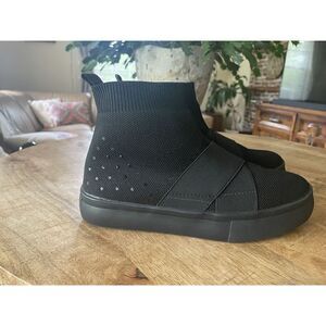 Ecko Red Rhino Logo Beyley Slip On Logo Black  Women’s Sneaker Booties Size 8